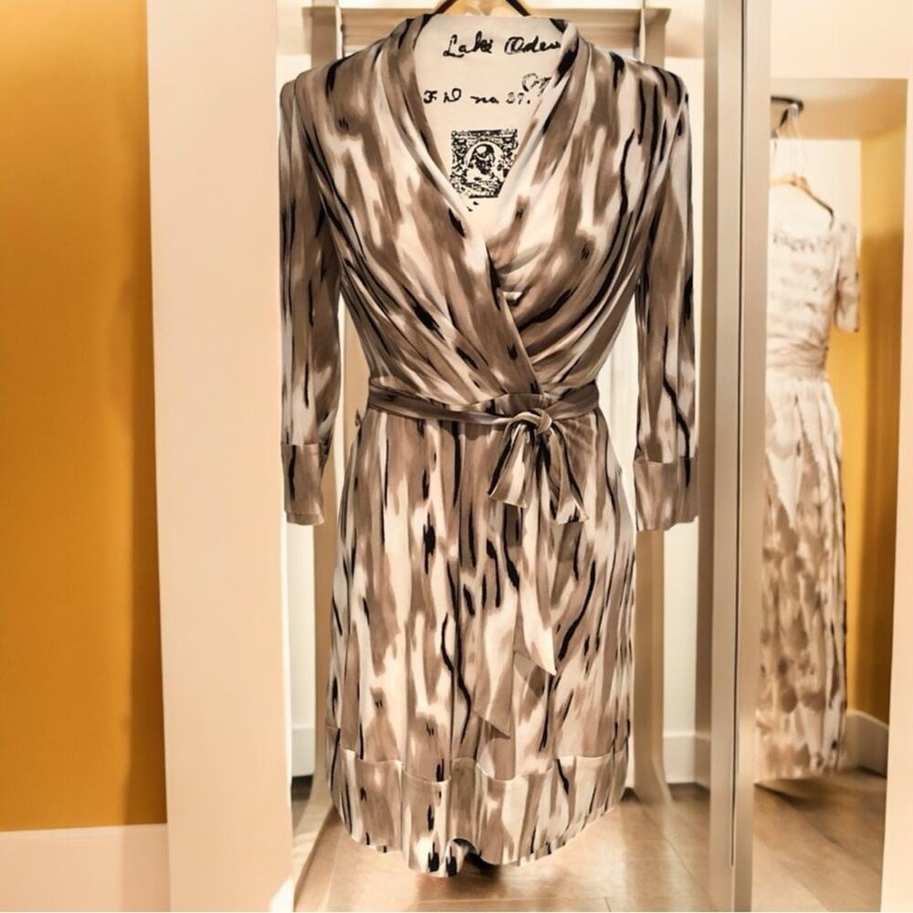 NEW Antonio Melani Wrap Tie Belt 3/4 Sleeve V-Neck Jersey Dress Abstract XS NWOT - Picture 11 of 12